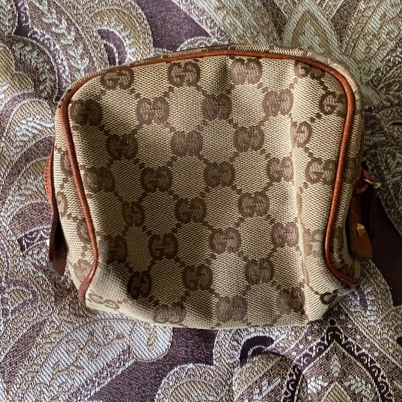 Gucci pouch - Picture 1 of 2